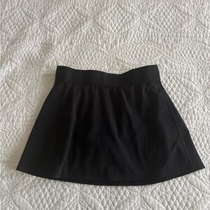 Aritzia TnAction Mini Skort